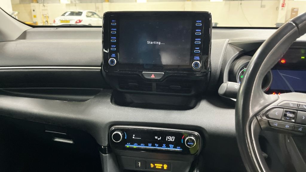 Used Toyota Yaris 2021 for sale - 78145370: Photo 10