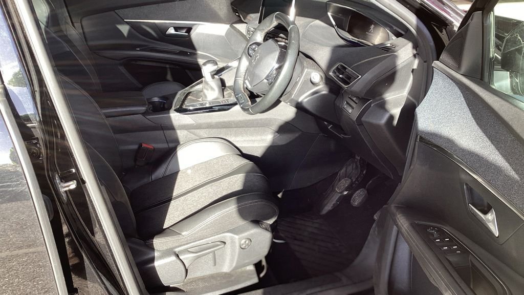 Used Peugeot 3008 2020 for sale - 76724582: Photo 9