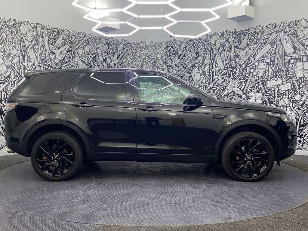 Used Land Rover Discovery Sport 2016 for sale - 76685934: Photo 14