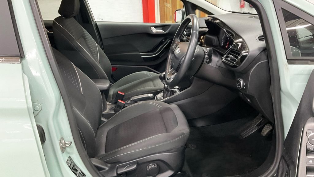 Used Ford Fiesta 2017 for sale - 77059610: Photo 10