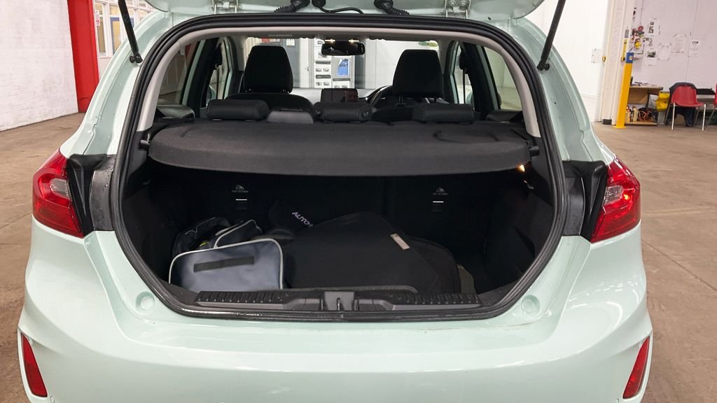 Used Ford Fiesta 2017 for sale - 77059610: Photo 12