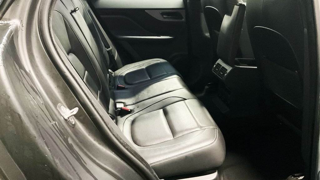 Used Jaguar F-Pace 2018 for sale - 77546685: Photo 10