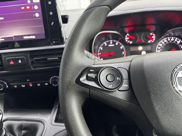 Used Vauxhall Combo Life 2019 for sale - 76178369: Photo 18