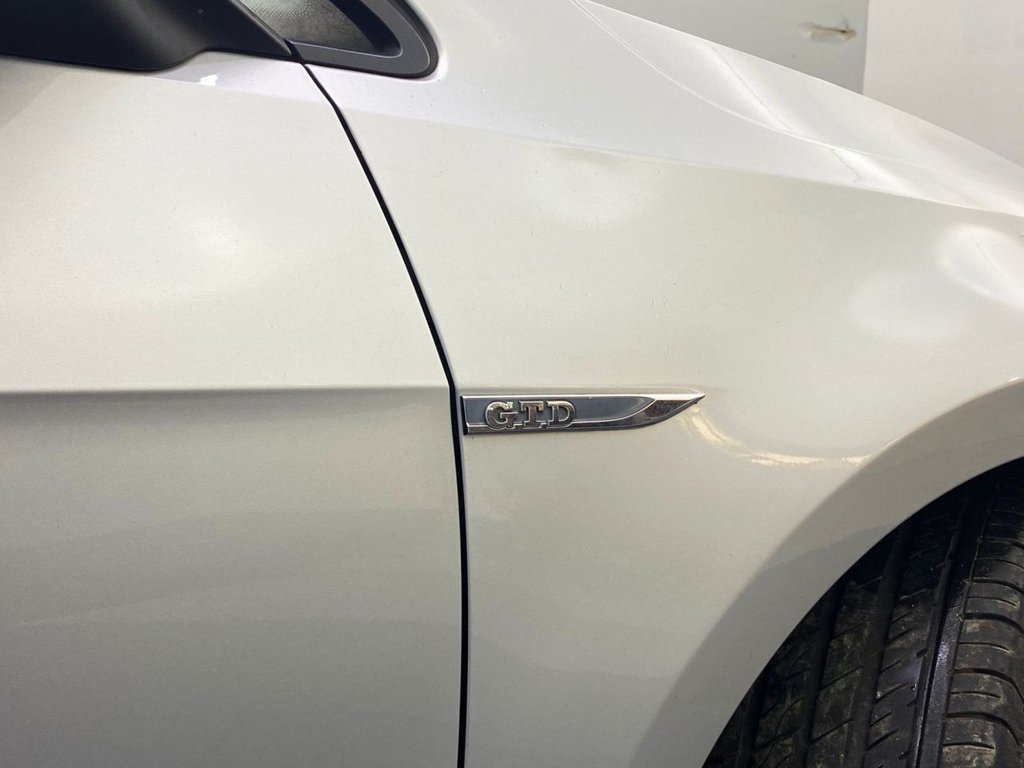 Used Volkswagen Golf 2017 for sale - 77161642: Photo 16