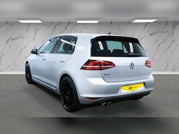 Used Volkswagen Golf 2017 for sale - 77161642: Photo