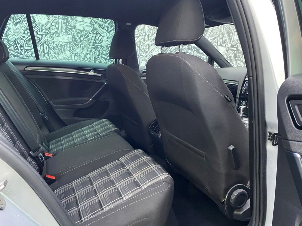 Used Volkswagen Golf 2017 for sale - 77161642: Photo 43