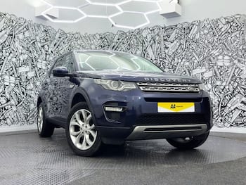 Used Land Rover Discovery Sport 2017 for sale - 79680229: Photo