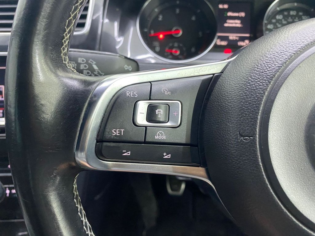 Used Volkswagen Golf 2015 for sale - 75960635: Photo 20