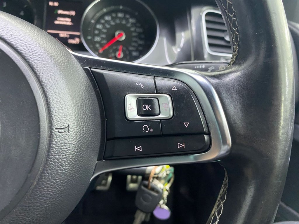 Used Volkswagen Golf 2015 for sale - 75960635: Photo 22