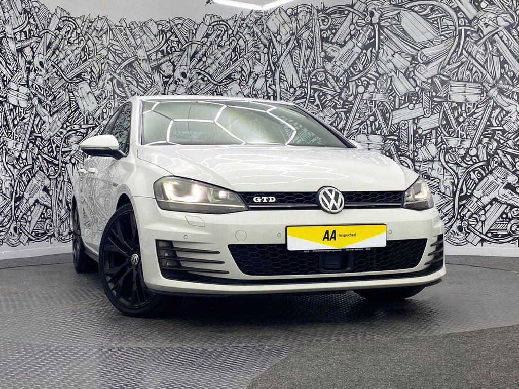 Used Volkswagen Golf 2015 for sale - 75960635: Photo 4