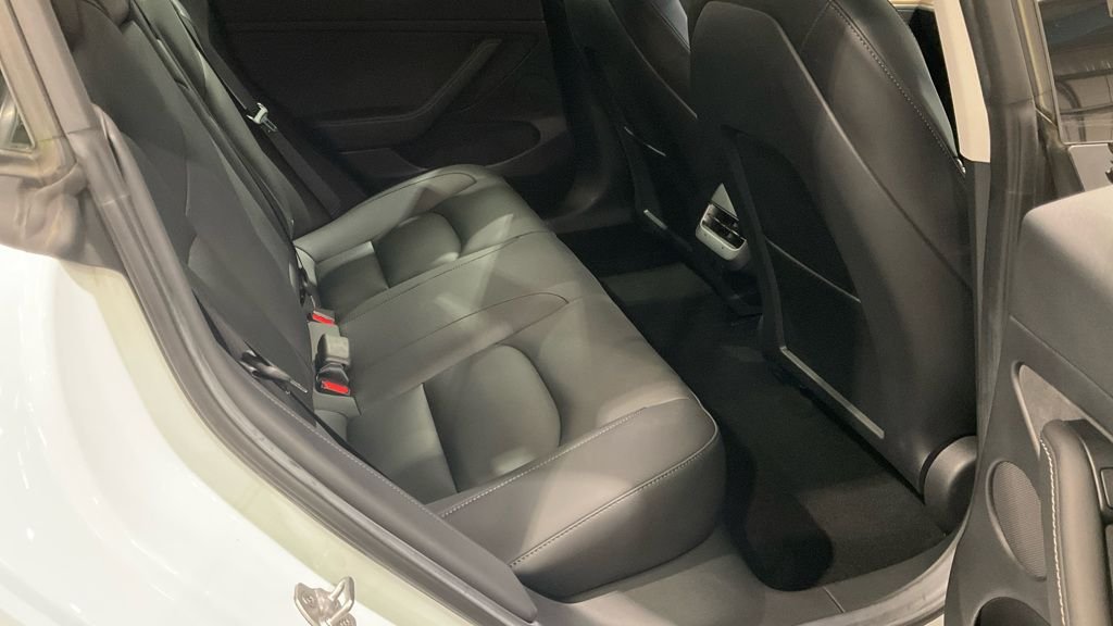 Used Tesla Model 3 2021 for sale - 76132806: Photo 11