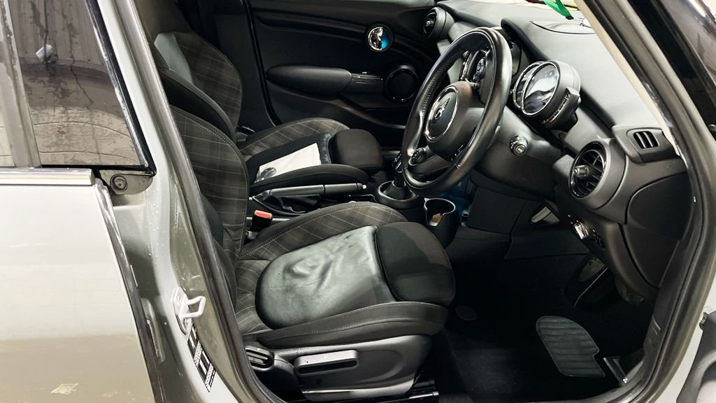 Used MINI Hatch 2018 for sale - 77122326: Photo 10