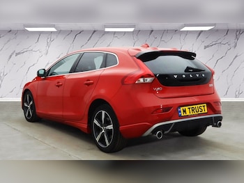 Used Volvo V40 2017 for sale - 78569887: Photo