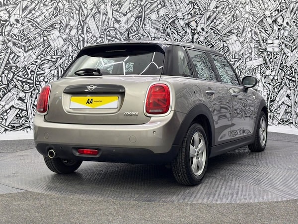 Used MINI Hatch 2019 for sale - 74968478: Photo 11