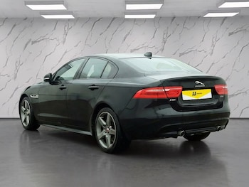 Used Jaguar XE 2019 for sale - 77384044: Photo