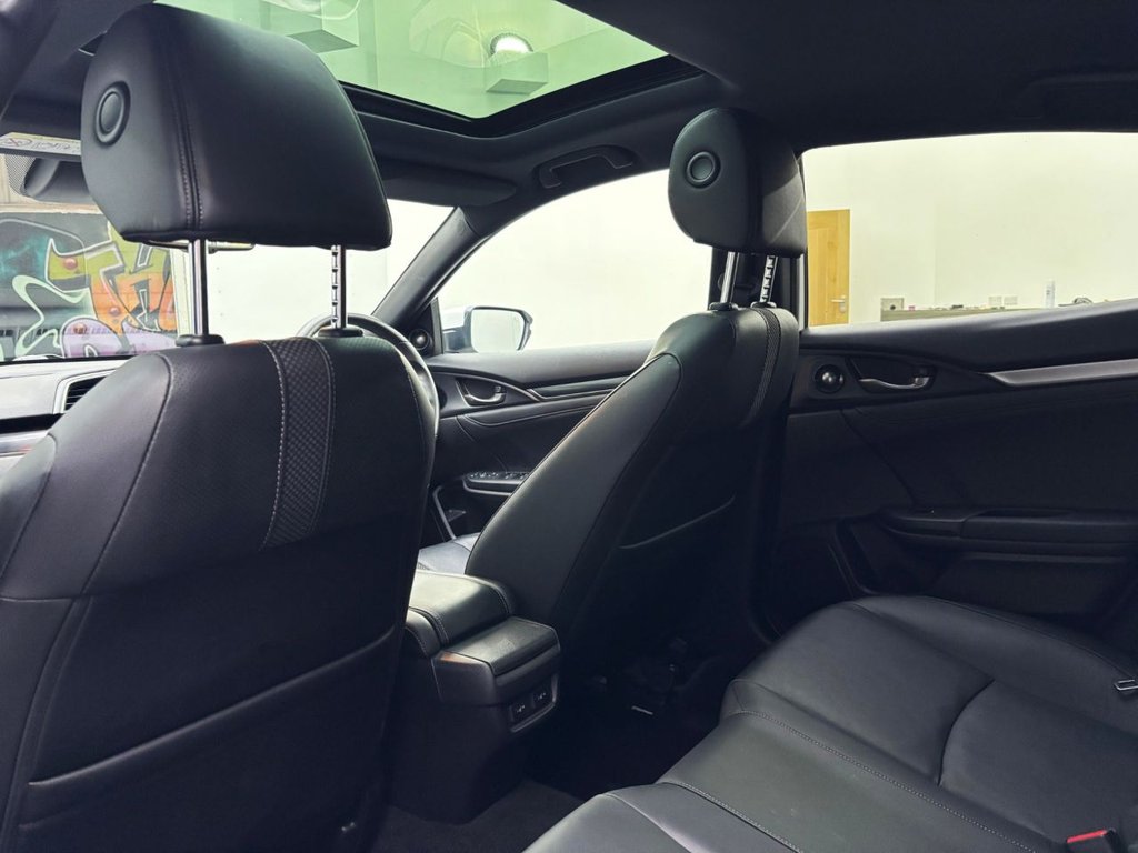 Used Honda Civic 2021 for sale - 77583148: Photo 28