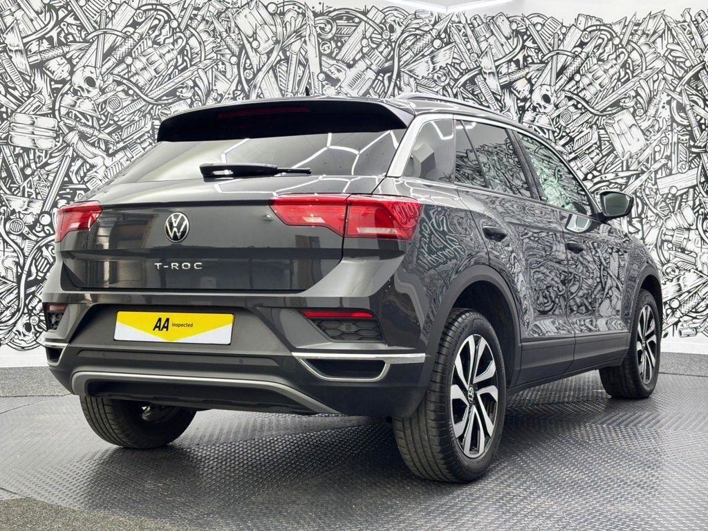 Used Volkswagen T-Roc 2022 for sale - 76029035: Photo 11