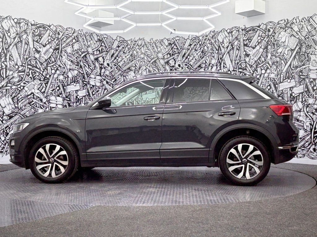 Used Volkswagen T-Roc 2022 for sale - 76029035: Photo 12