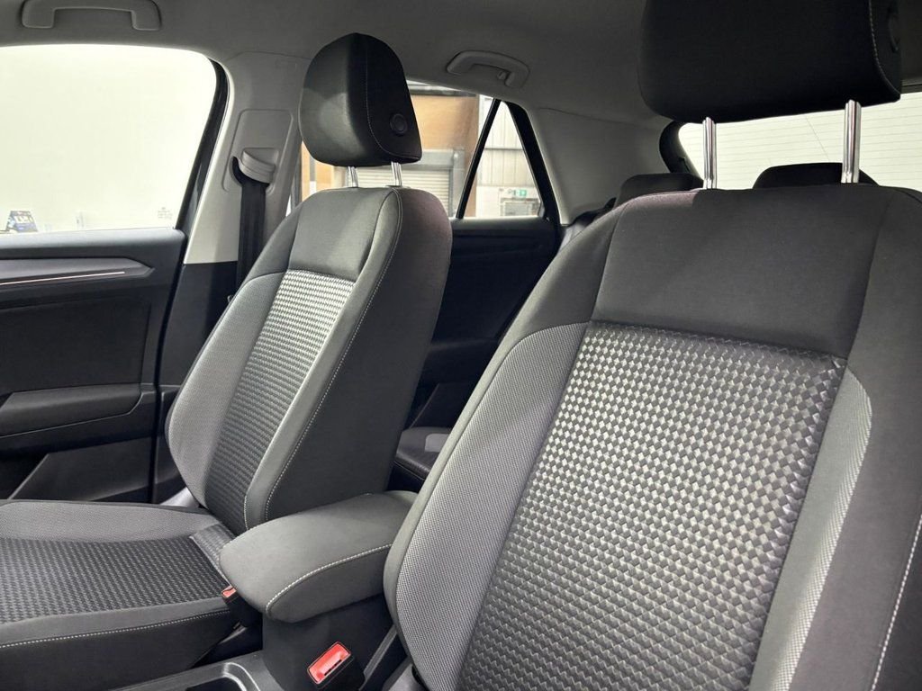 Used Volkswagen T-Roc 2022 for sale - 76029035: Photo 16