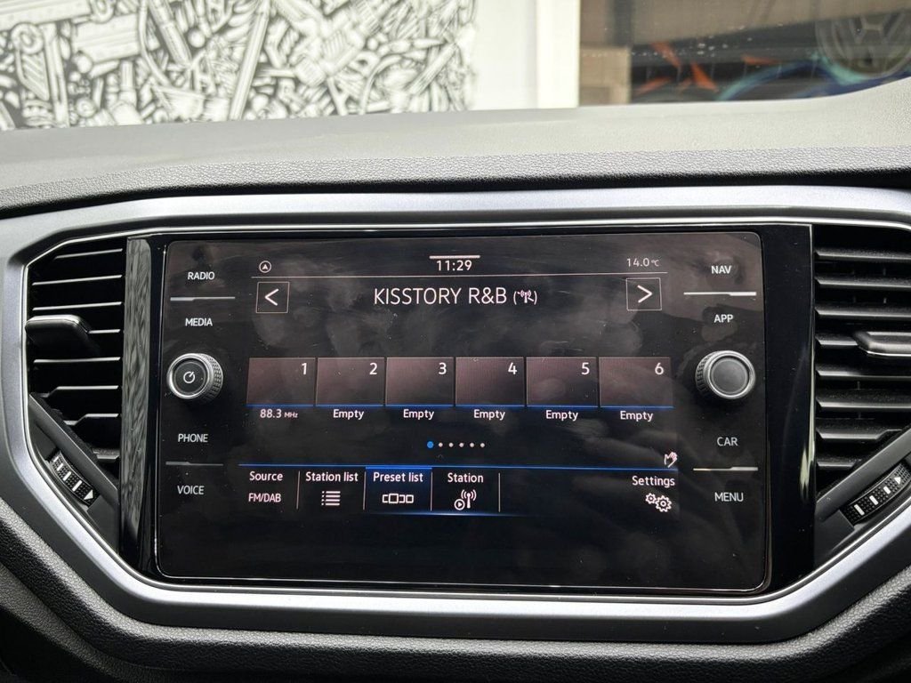 Used Volkswagen T-Roc 2022 for sale - 76029035: Photo 18