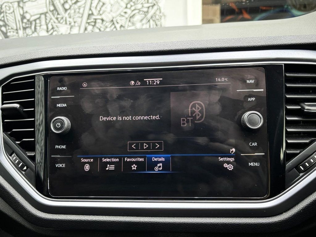 Used Volkswagen T-Roc 2022 for sale - 76029035: Photo 21