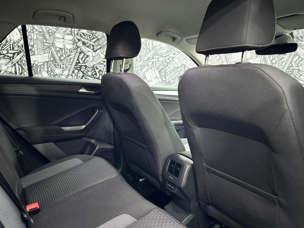 Used Volkswagen T-Roc 2022 for sale - 76029035: Photo 28