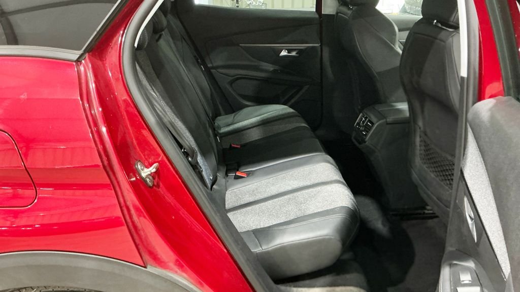 Used Peugeot 3008 2019 for sale - 77122233: Photo 11