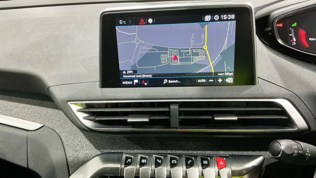 Used Peugeot 3008 2019 for sale - 77122233: Photo 8