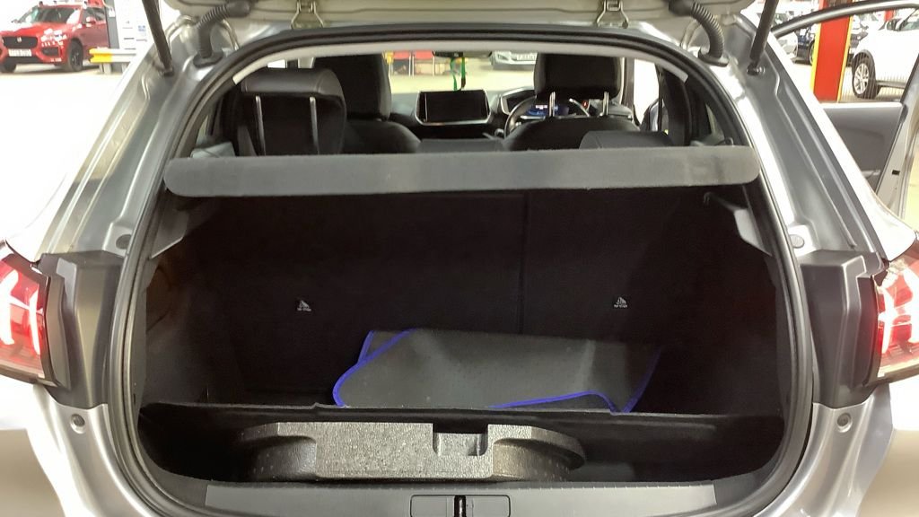 Used Peugeot 208 2020 for sale - 78083104: Photo 14