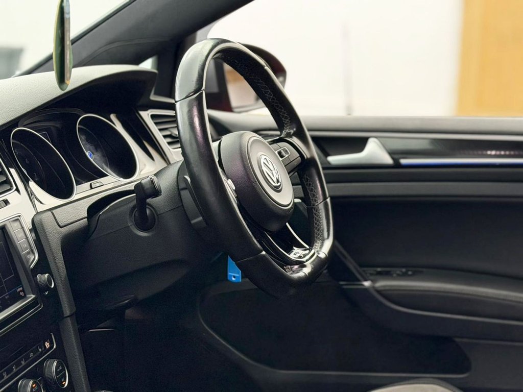 Used Volkswagen Golf 2017 for sale - 77666916: Photo 22