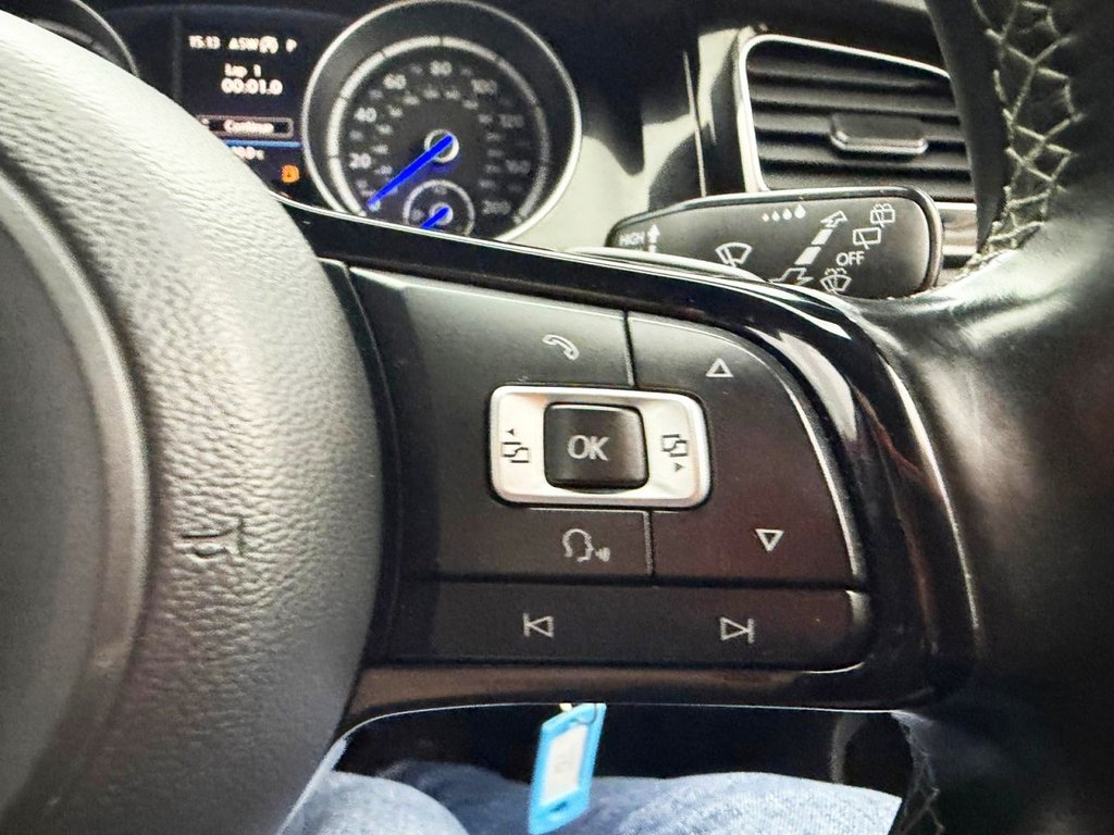 Used Volkswagen Golf 2017 for sale - 77666916: Photo 35