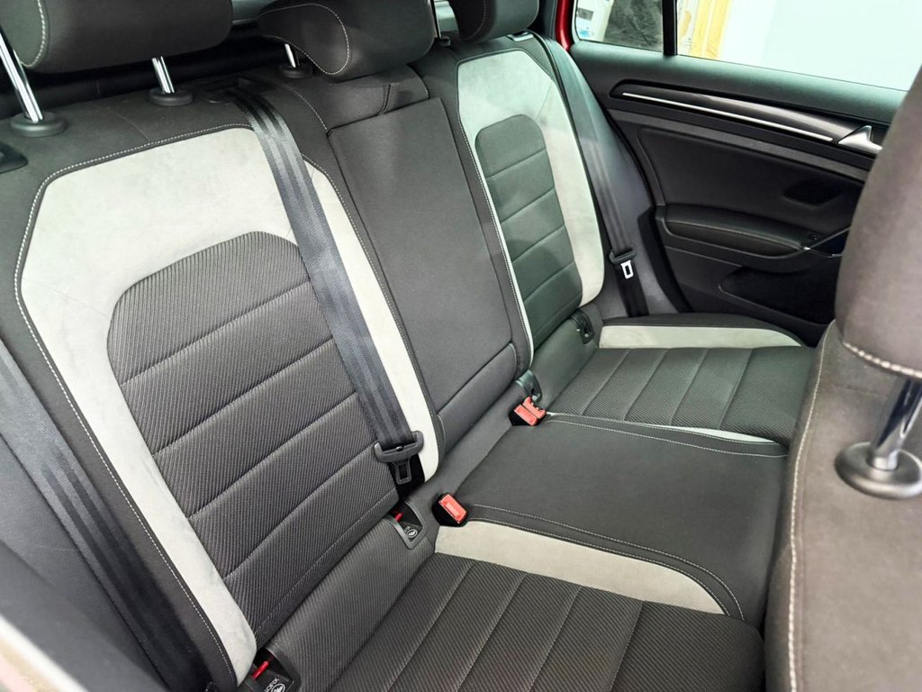 Used Volkswagen Golf 2017 for sale - 77666916: Photo 40