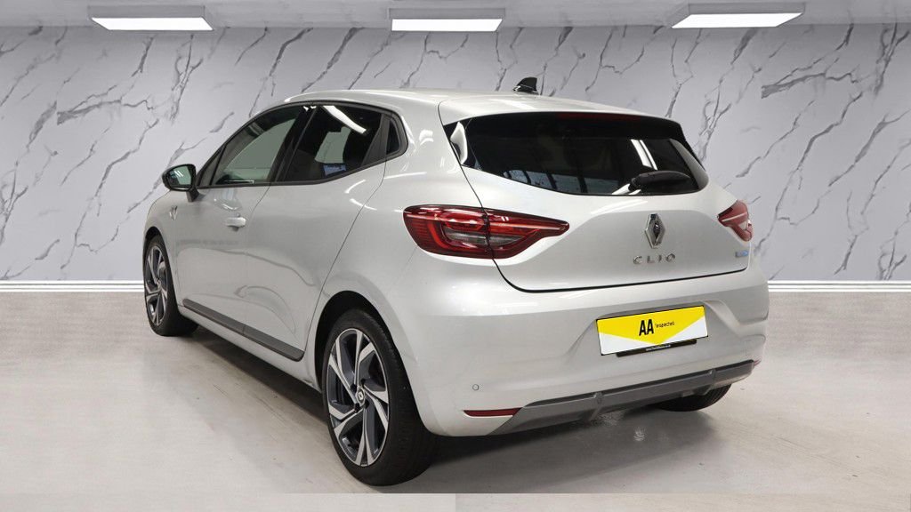 Used Renault Clio 2022 for sale - 76396240: Photo 4