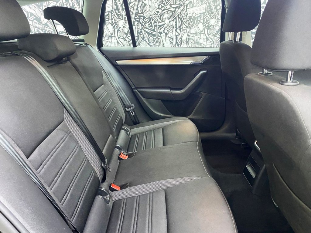 Used Skoda Octavia 2018 for sale - 76038900: Photo 24