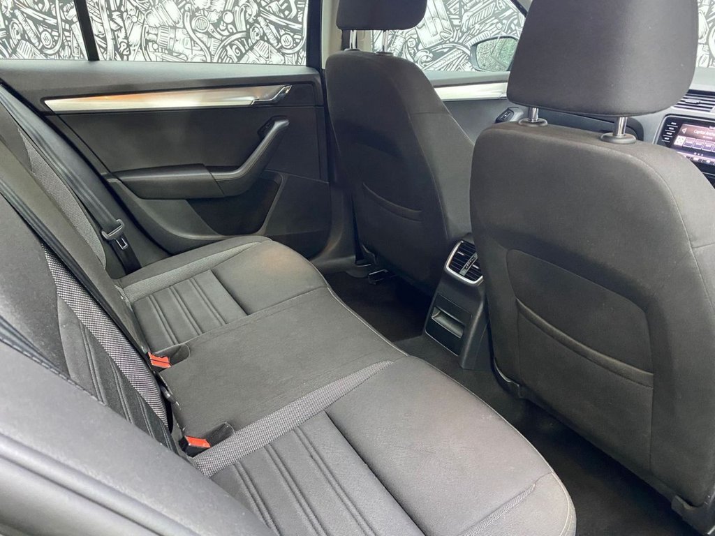 Used Skoda Octavia 2018 for sale - 76038900: Photo 25