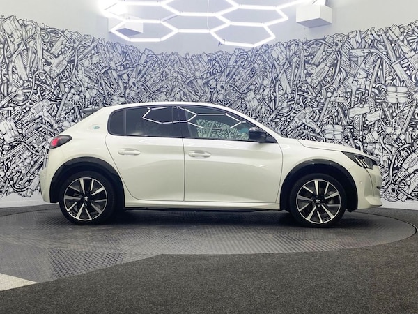 Used Peugeot E-208 2021 for sale - 76223512: Photo 14
