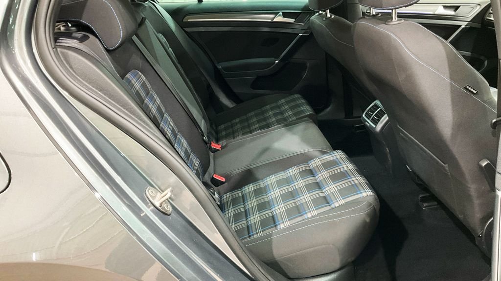 Used Volkswagen Golf 2017 for sale - 76686477: Photo 11