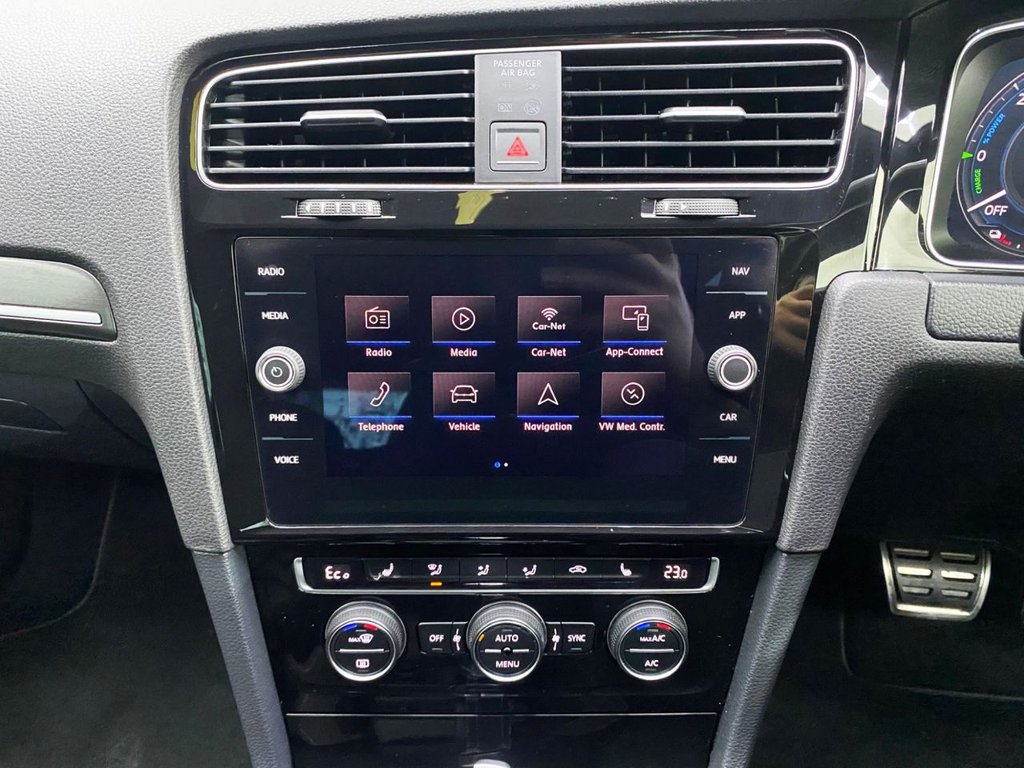 Used Volkswagen Golf 2017 for sale - 76686477: Photo 16