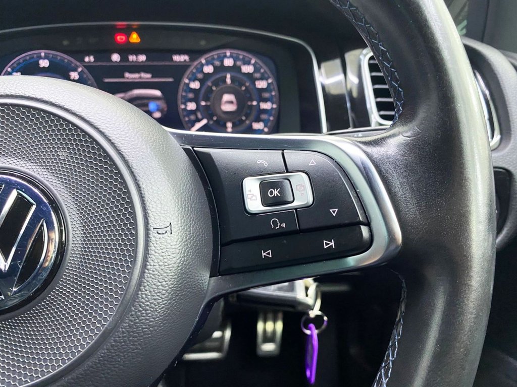 Used Volkswagen Golf 2017 for sale - 76686477: Photo 24