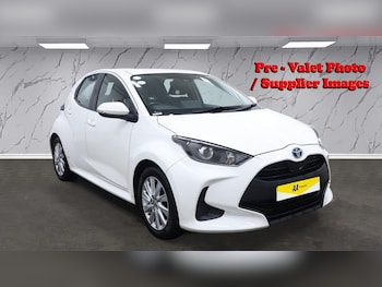 Used Toyota Yaris 2021 for sale - 76406964: Photo