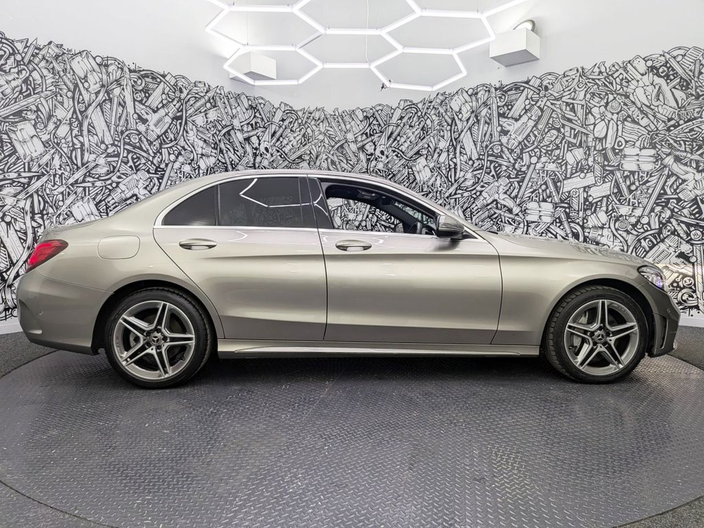 Used Mercedes-Benz C Class 2019 for sale - 76185220: Photo 14