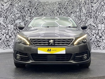 Used Peugeot 308 2019 for sale - 76973854: Photo