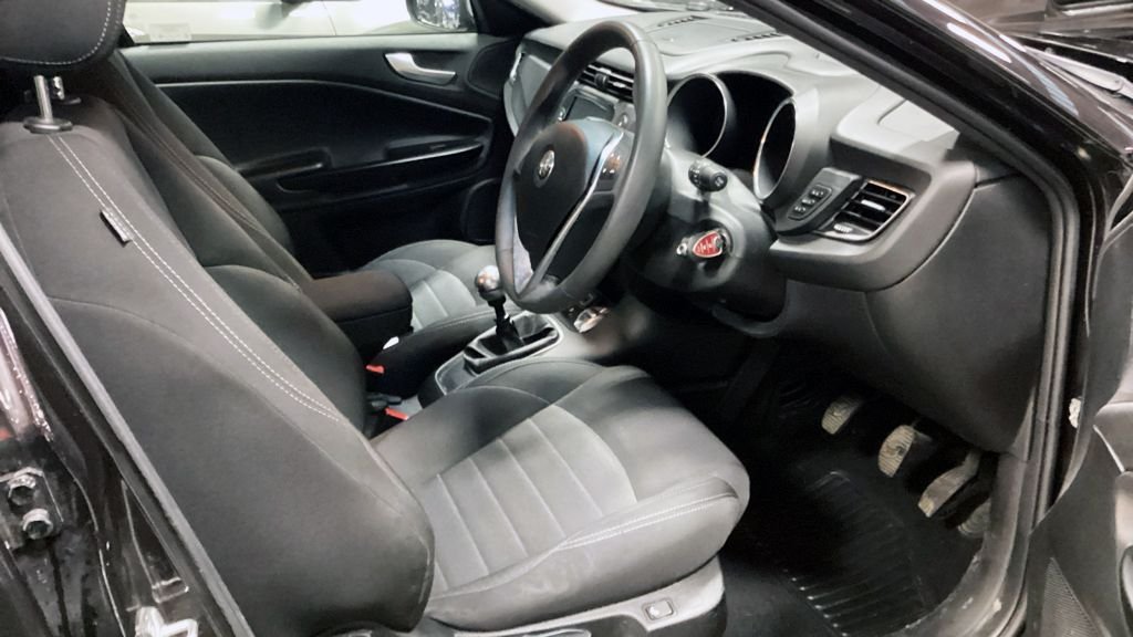 Used Alfa Romeo Giulietta 2018 for sale - 77520845: Photo 12