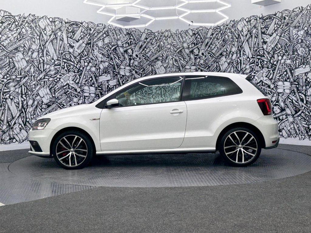 Used Volkswagen Polo 2015 for sale - 76323271: Photo 12