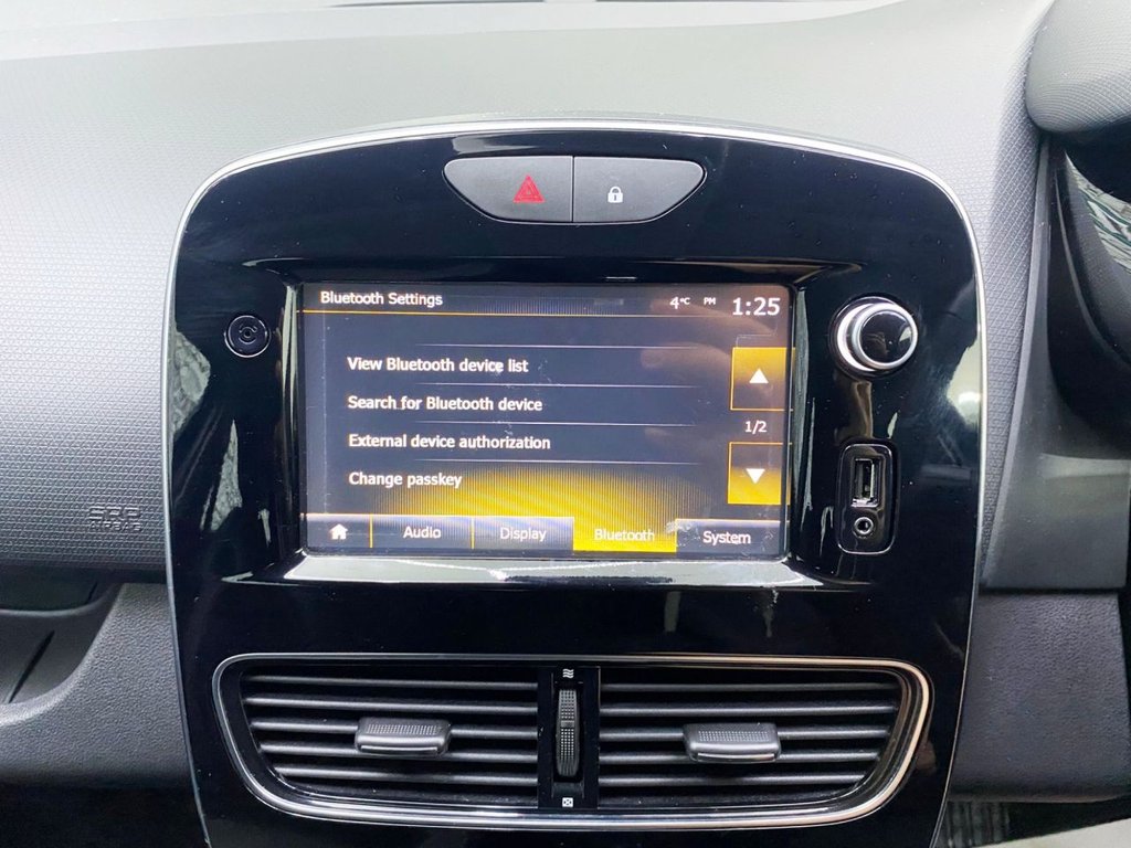 Used Renault Clio 2017 for sale - 77356453: Photo 19