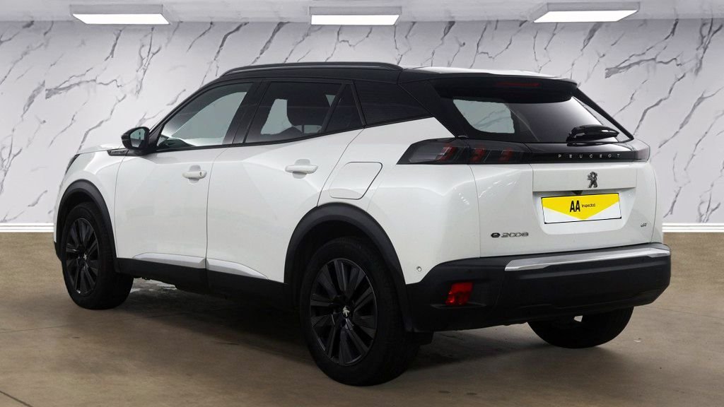 Used Peugeot E-2008 2021 for sale - 78083132: Photo 5