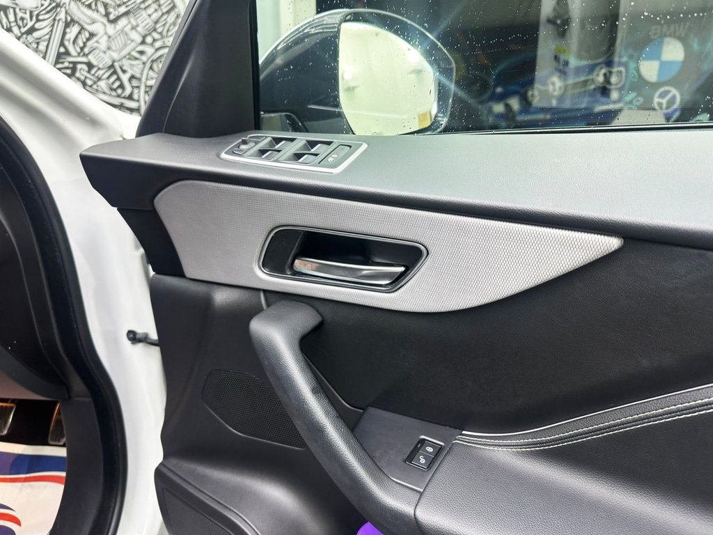 Used Jaguar F-Pace 2019 for sale - 77498735: Photo 32