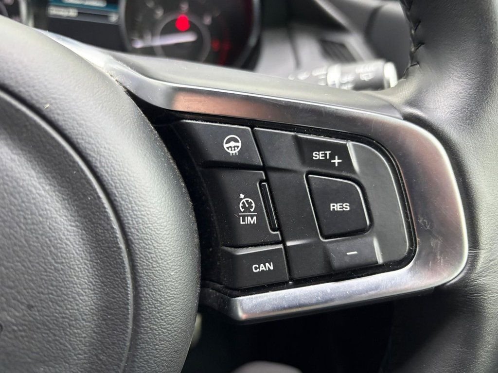 Used Jaguar E-Pace 2020 for sale - 77470638: Photo 24