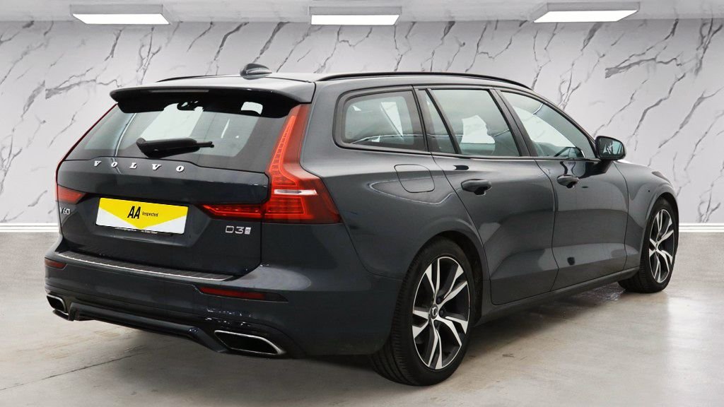 Used Volvo V60 2019 for sale - 77608879: Photo 7
