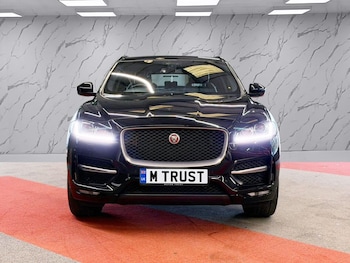 Used Jaguar F-Pace 2018 for sale - 79493495: Photo